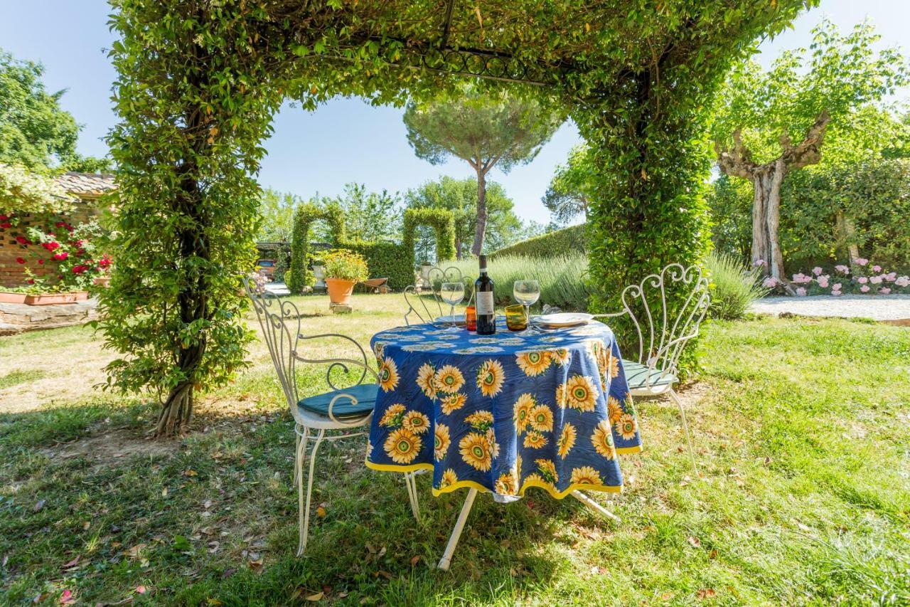 Tenuta Di Argiano A Montepulciano Chianciano Terme Szoba fotó